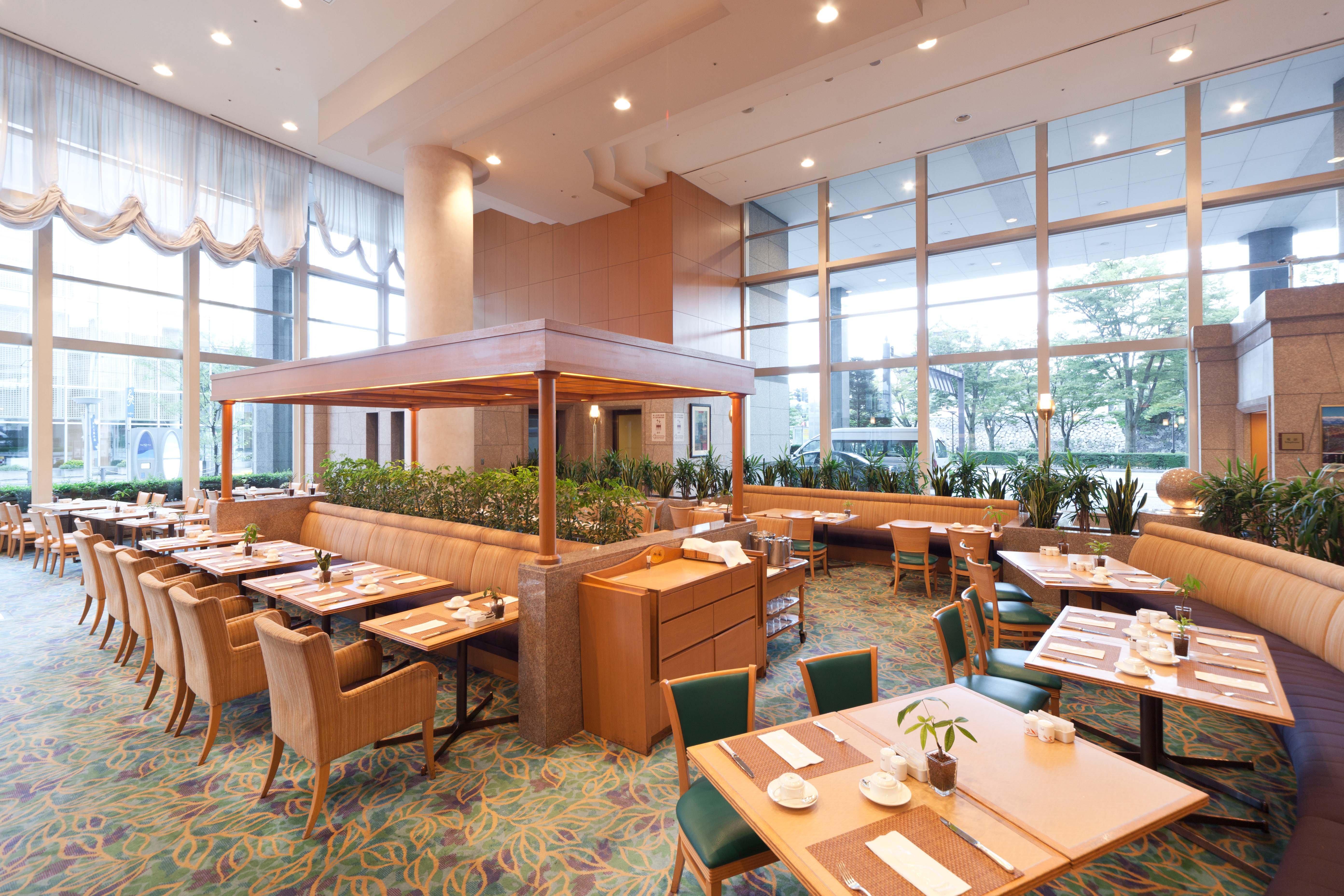 Ana Crowne Plaza Toyama By Ihg Hotel Exterior foto