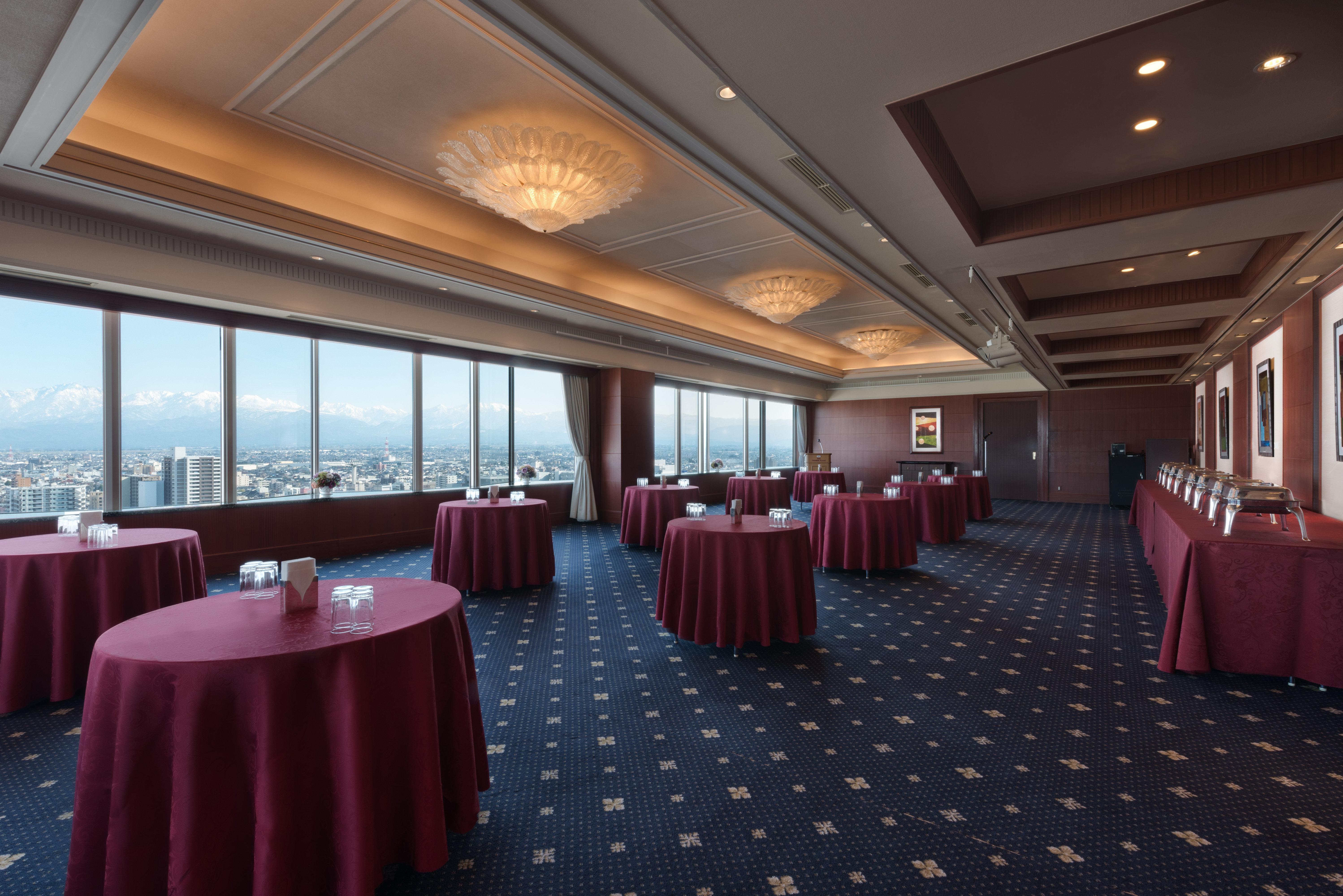 Ana Crowne Plaza Toyama By Ihg Hotel Exterior foto