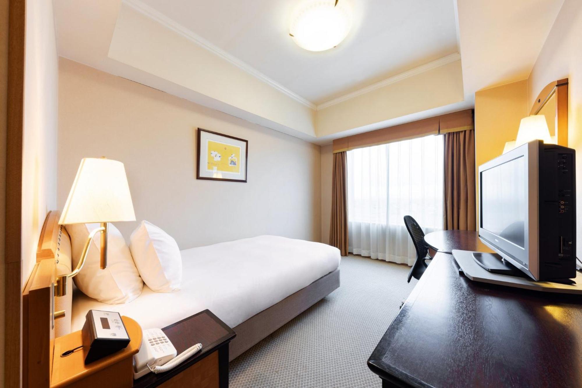 Ana Crowne Plaza Toyama By Ihg Hotel Exterior foto