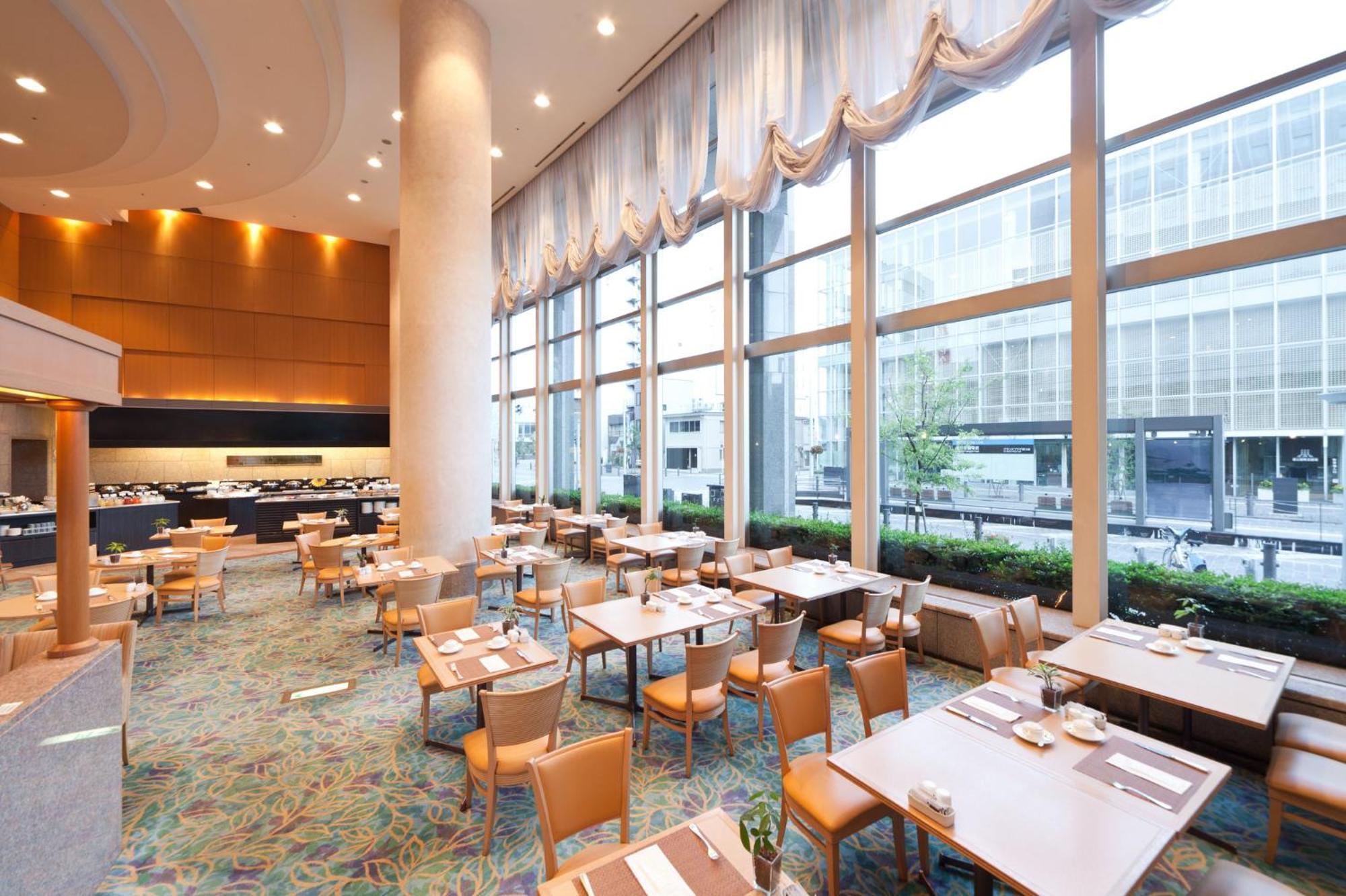 Ana Crowne Plaza Toyama By Ihg Hotel Exterior foto