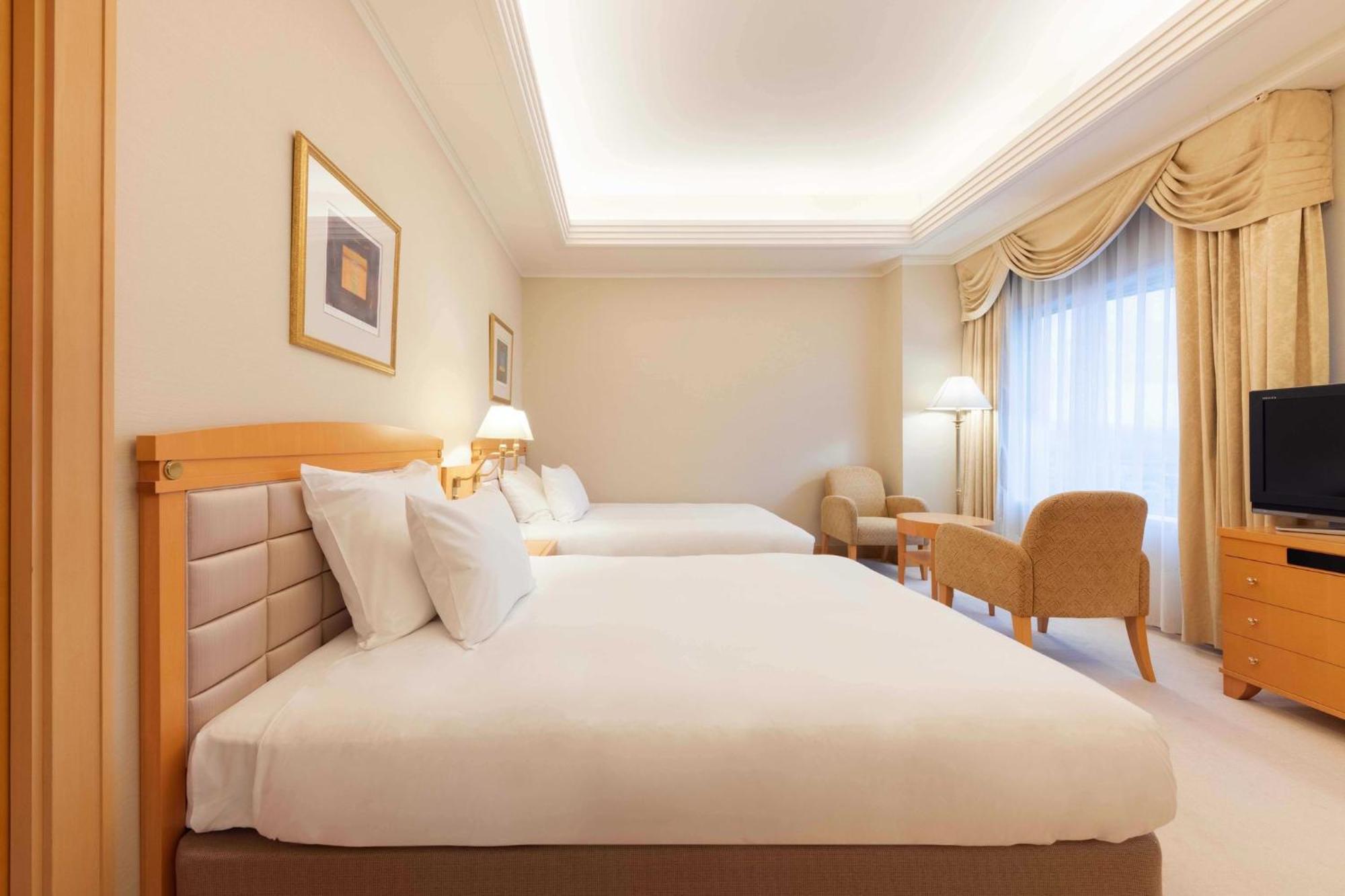 Ana Crowne Plaza Toyama By Ihg Hotel Exterior foto